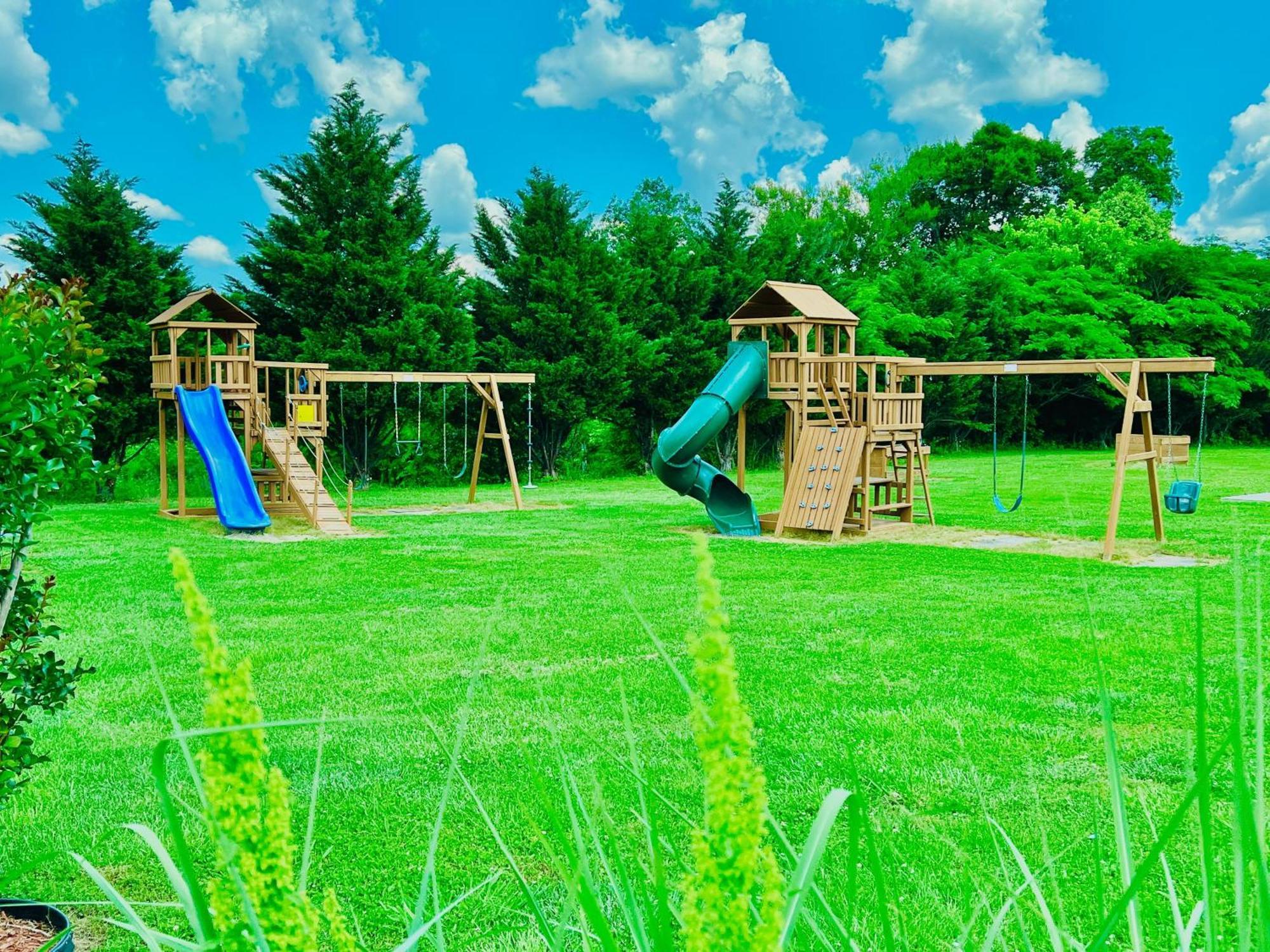 A Bear'S Hibernation Condo Pigeon Forge Exterior photo